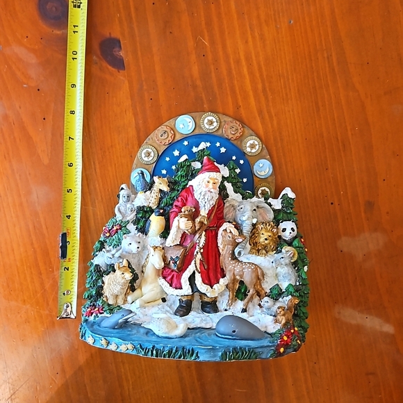 Vintage Santa Music Box - Picture 5 of 17